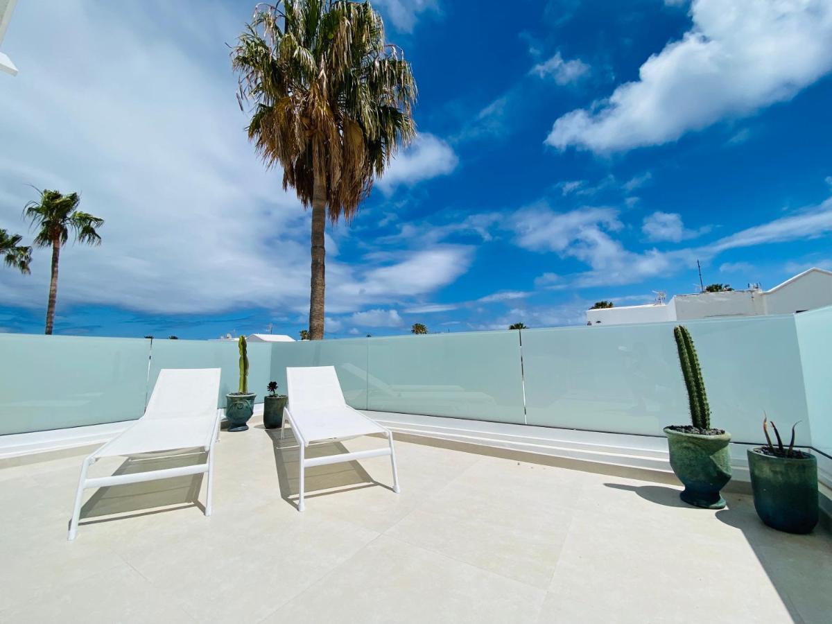 プエルト・デル・カルメンPuerto Del Carmen, Casa Mamaアパートメント エクステリア 写真