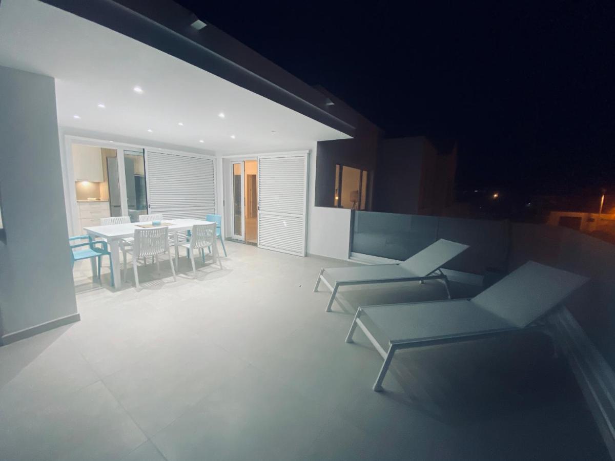 プエルト・デル・カルメンPuerto Del Carmen, Casa Mamaアパートメント エクステリア 写真