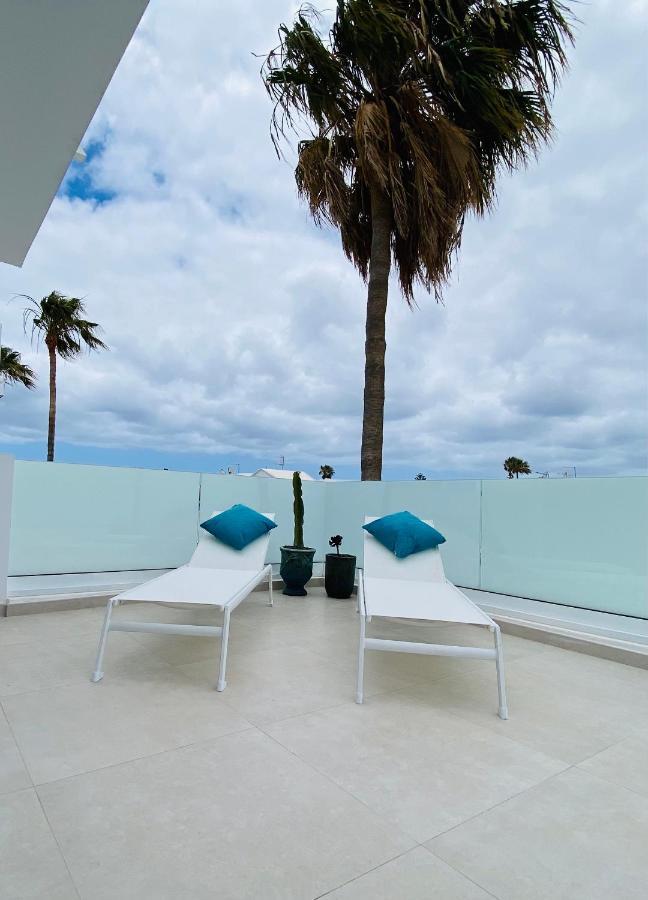 プエルト・デル・カルメンPuerto Del Carmen, Casa Mamaアパートメント エクステリア 写真